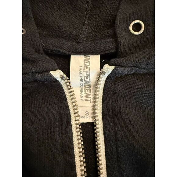 Independent Trading Co. Men's Star Trek Picard Cast and Crew Hoodie Black Small - Picture 7 of 8